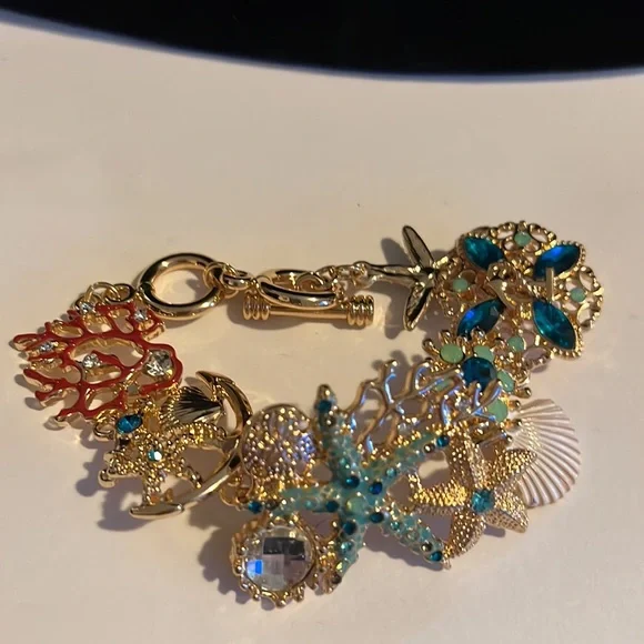 Starfish gorgeous beach themed bracelet NWT - Picture 6 of 6